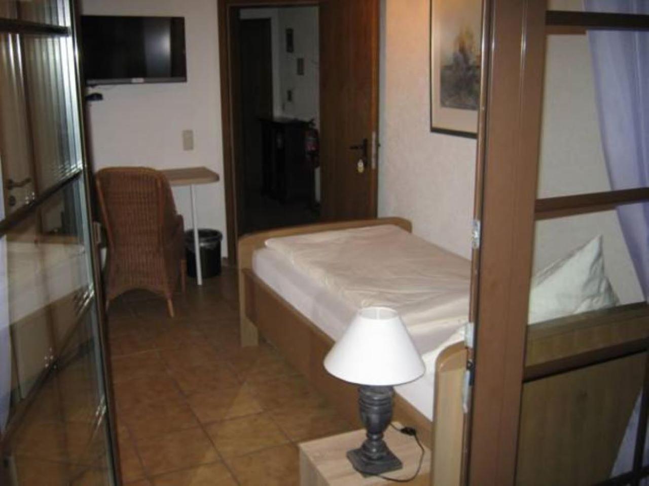 St Michael Atrona Gmbh Hotel Euskirchen Ngoại thất bức ảnh