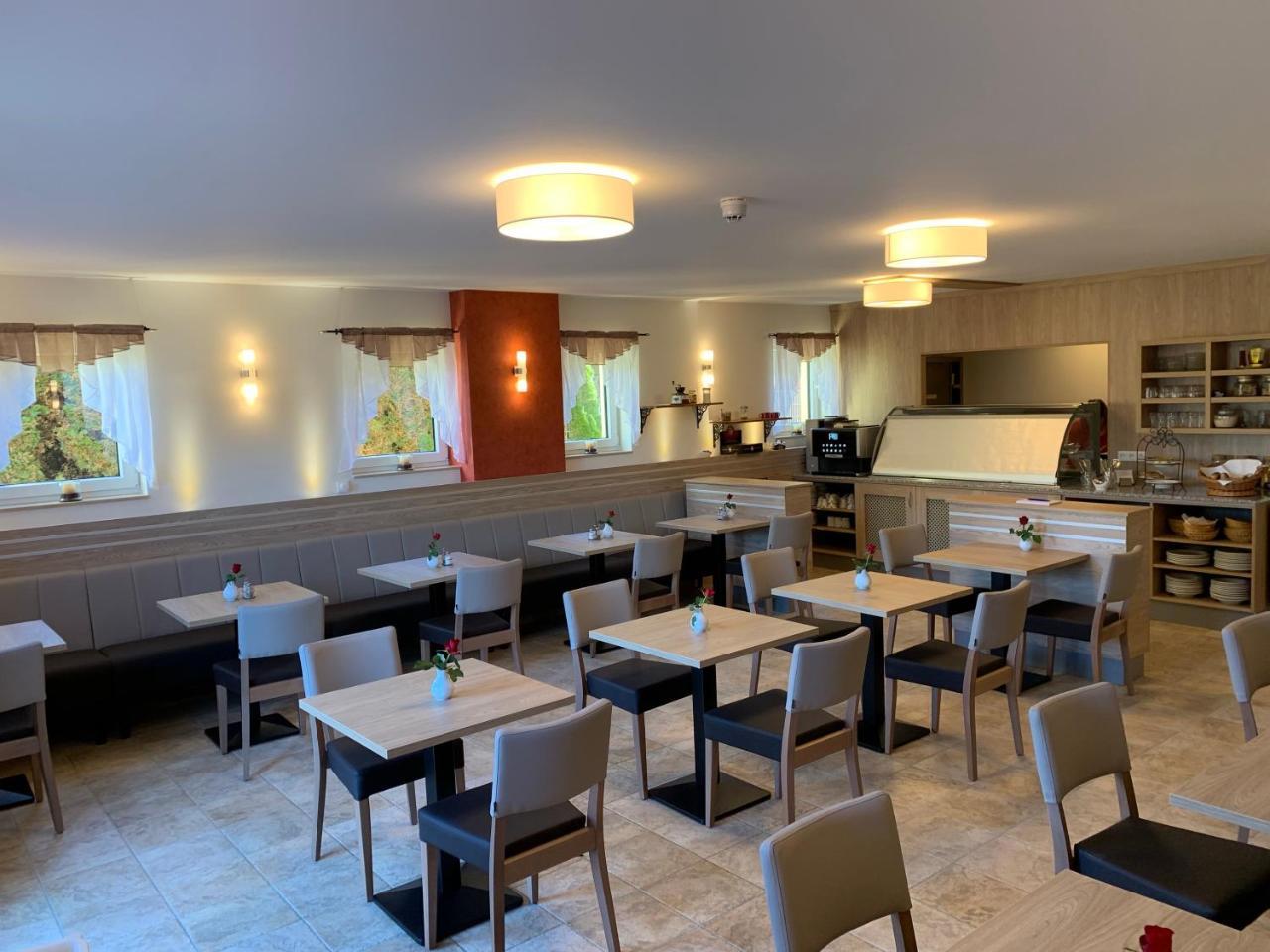 St Michael Atrona Gmbh Hotel Euskirchen Ngoại thất bức ảnh