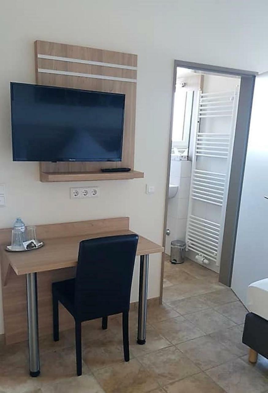 St Michael Atrona Gmbh Hotel Euskirchen Ngoại thất bức ảnh