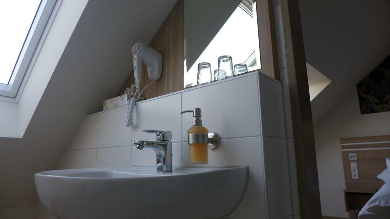 St Michael Atrona Gmbh Hotel Euskirchen Ngoại thất bức ảnh